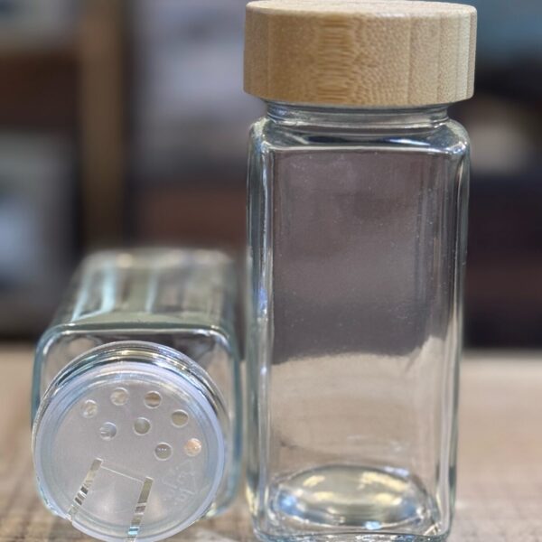 small glass spice jar with bamboo lid