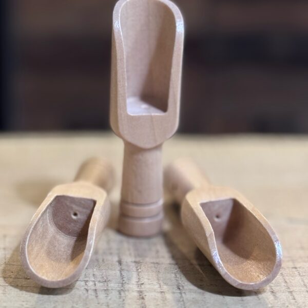 small wooden scoops